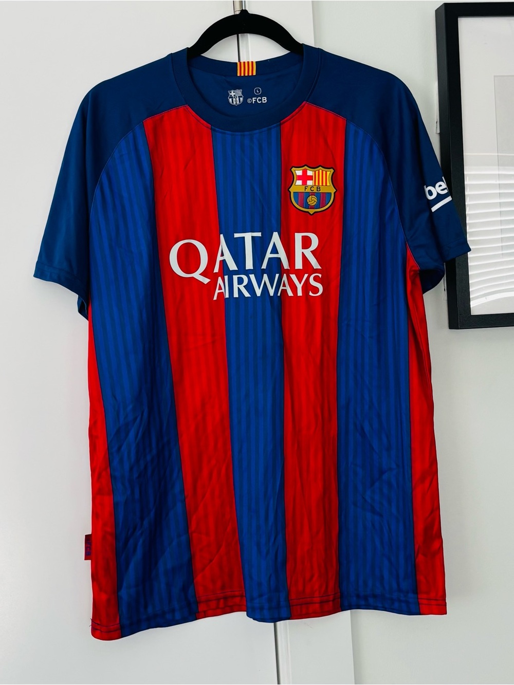 Lionel Messi Replica soccer Jersey Qatar airways size large men's